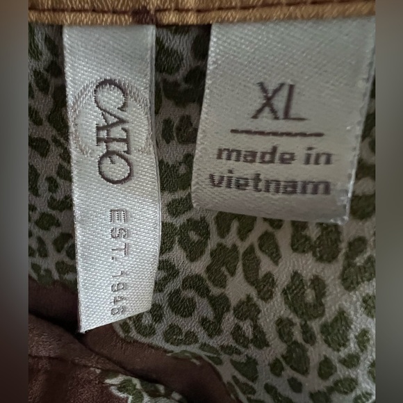 Cato Women’s Brown, Cream, Gold Patterned Sleeveless Blouse Full Button XL - Picture 4 of 6